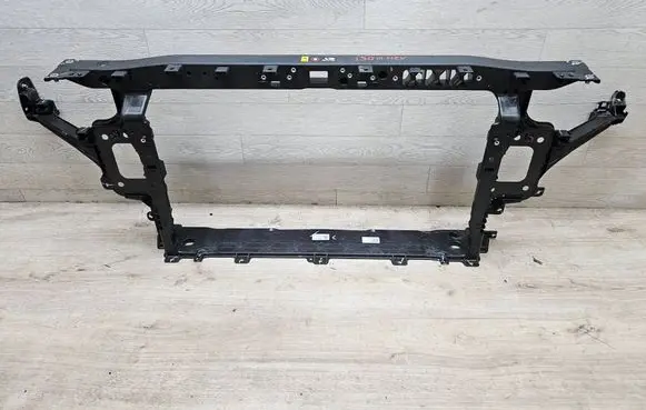 Hyundai i30 Radiator support slam panel 64105G4120