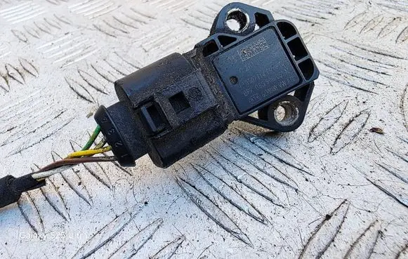 Audi A1 Air pressure sensor 0261230566 03G906051M
