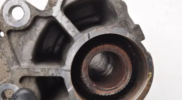 Volvo XC70 Rear gearbox reducer/haldex oil pump 31325104