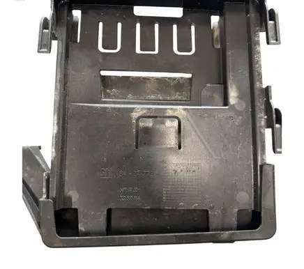 Opel Insignia B Engine control unit holder 84127772