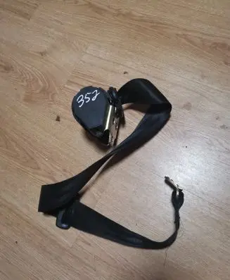 Skoda Superb B5 (3U) Middle seatbelt (rear) 0566297601 560994500 3B0857807A