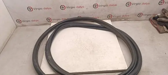 Renault Captur Trunk rubber seal (body) 