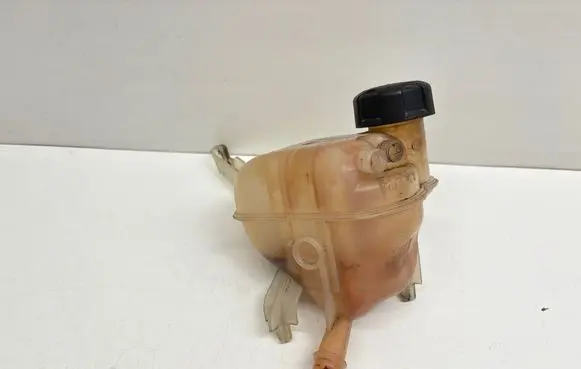 Peugeot 508 Coolant expansion tank/reservoir 338324B2