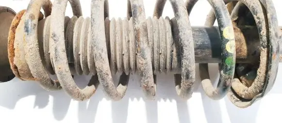 Volkswagen Golf III Front coil spring