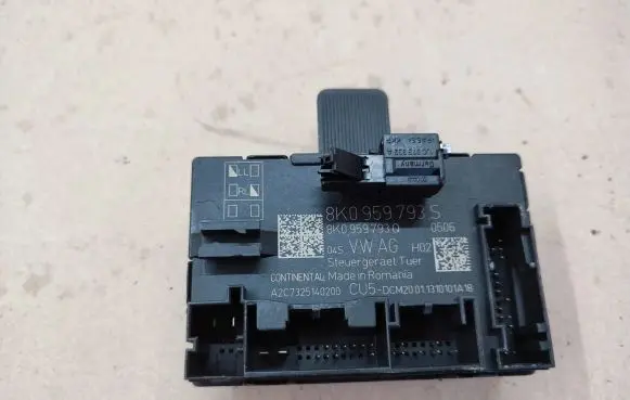 Audi A4 S4 B8 8K Door control unit/module 8K0959793S