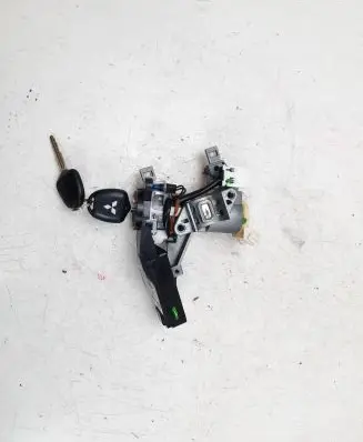 Mitsubishi Lancer VIII Ignition lock MN141356