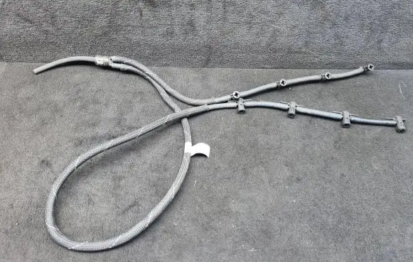 Audi A8 S8 D4 4H Fuel return line/hose 057130218N 0928402157