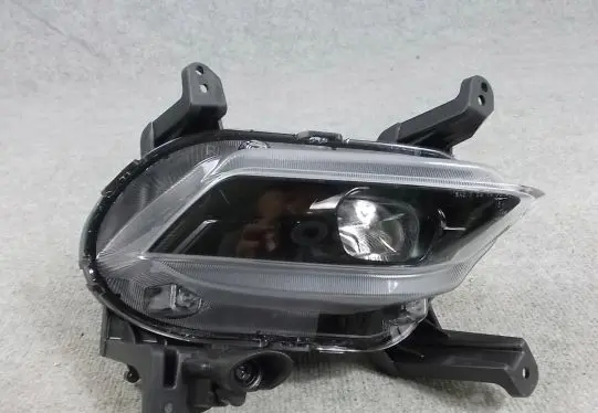 Hyundai Santa Fe Front fog light 92202-S1110