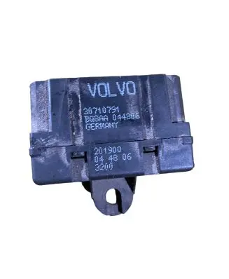 Volvo XC90 Seat heating relay 30710791