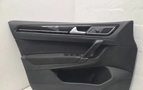 Volkswagen Golf Sportsvan Front door card panel trim 517867011 510868079 1155D302046