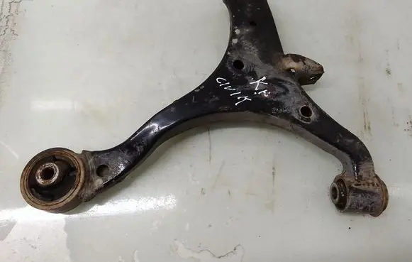 Honda Civic Front lower control arm/wishbone