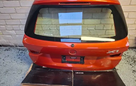 Tailgate/trunk/boot lid
