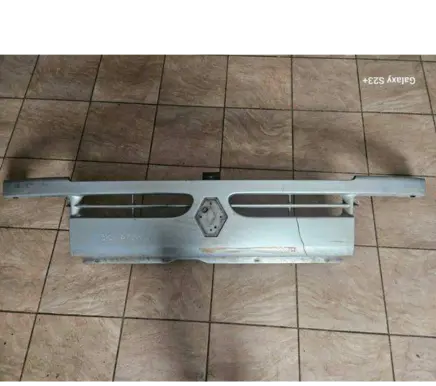 Renault Master II Front bumper upper radiator grill 7700352125