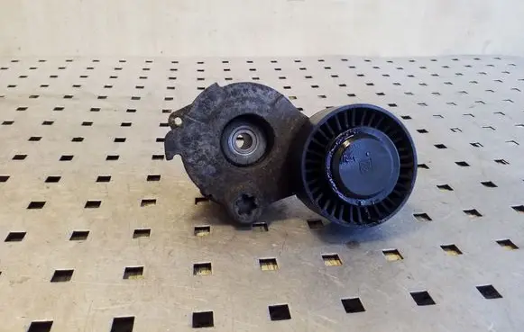 Audi A8 S8 D4 4H Generator/alternator belt tensioner 059903133F