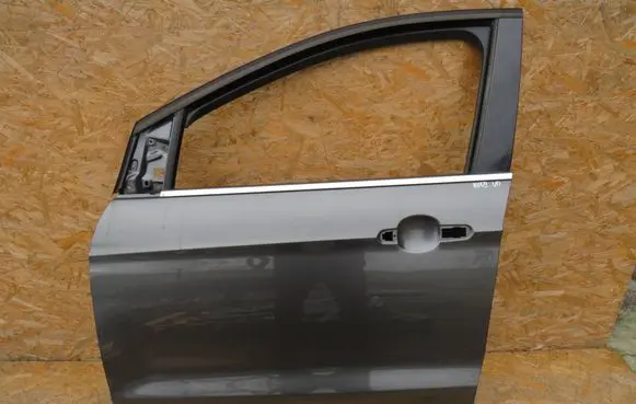 Ford Kuga II Front door 