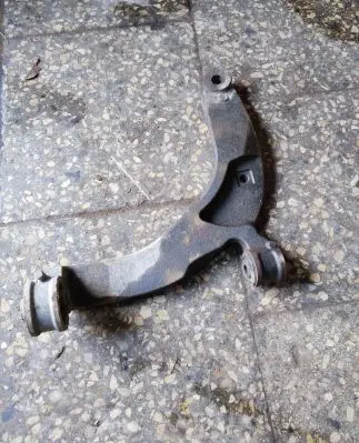 Volkswagen Transporter - Caravelle T5 Front lower control arm/wishbone 7E0407151B 7E0407165C 7E8407151A
