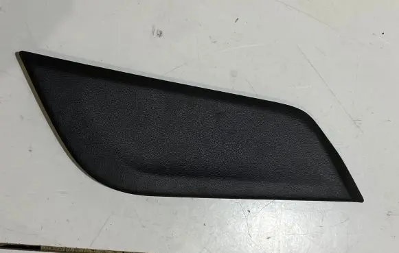 Ford Mustang VI Centre console side trim front FR3B63044E07A