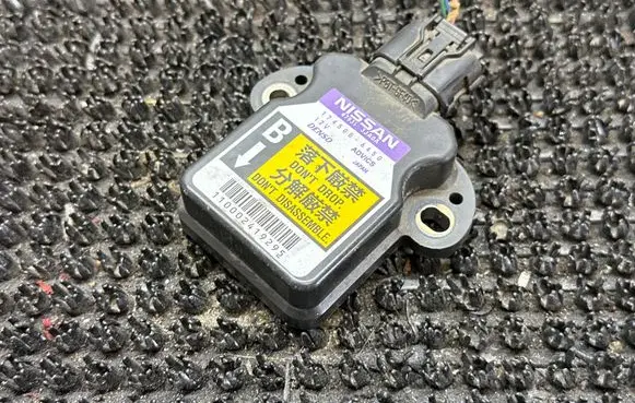 Infiniti QX60 L50 ESP acceleration yaw rate sensor 1745006450 479313JA0A