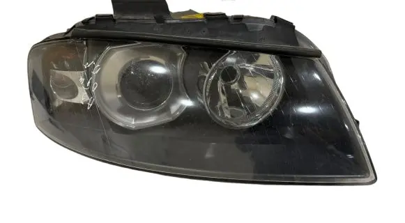 Audi A3 S3 8P Headlight/headlamp 8P0941004D 0301206272