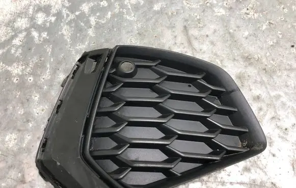 Audi A3 8Y Front bumper lower grill 8Y0807682B-BILI 8Y0807682B