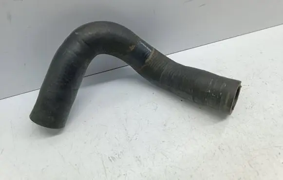 Volkswagen Touareg I Engine coolant pipe/hose 7L6121073B 06525