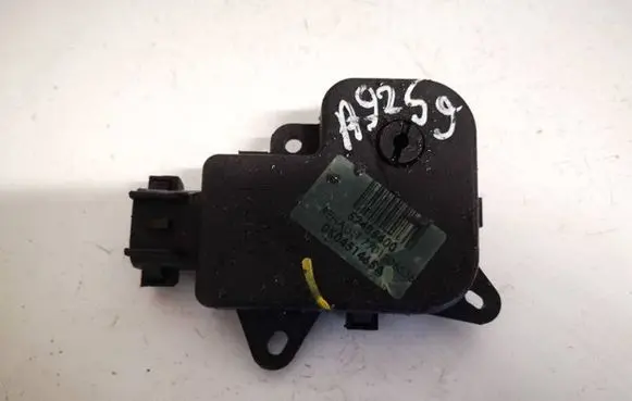 Renault Espace - Grand espace IV Air flap motor/actuator 52485400 7701206536