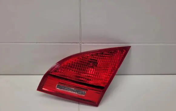 KIA Venga Tailgate rear/tail lights 92406-1P000