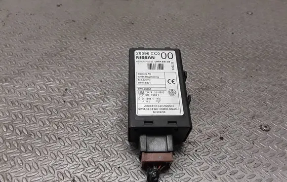 Nissan X-Trail T30 Door central lock control unit/module 28596CC000