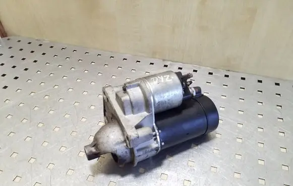 Citroen Xsara Picasso Starter motor 402735322 20600200030