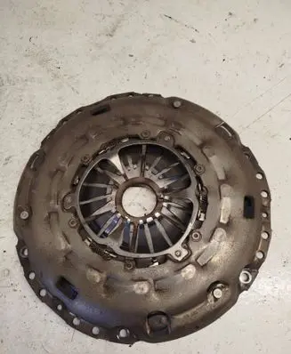 Volkswagen PASSAT B6 Pressure plate 