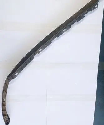 Front bumper lip