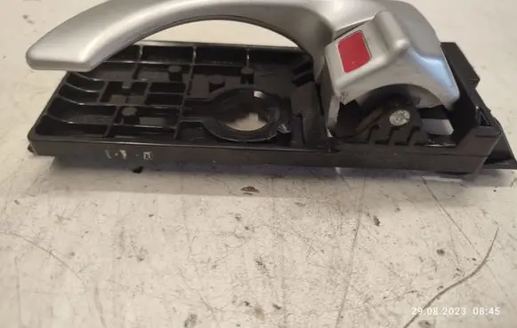 Hyundai Sonata Rear door interior handle