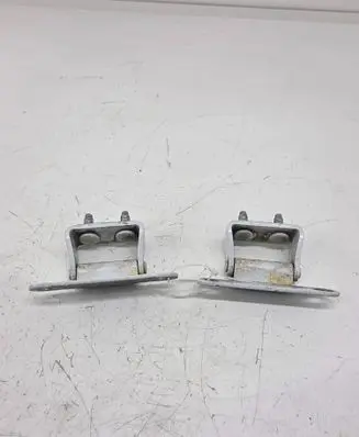 KIA Sportage Tailgate/trunk/boot hinge