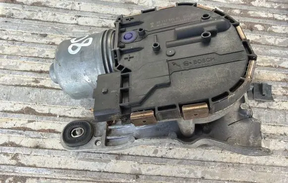 Citroen C4 Grand Picasso Wiper motor 9811384680