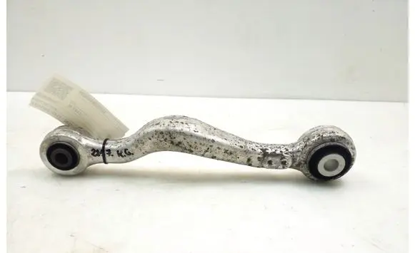 Rear control arm