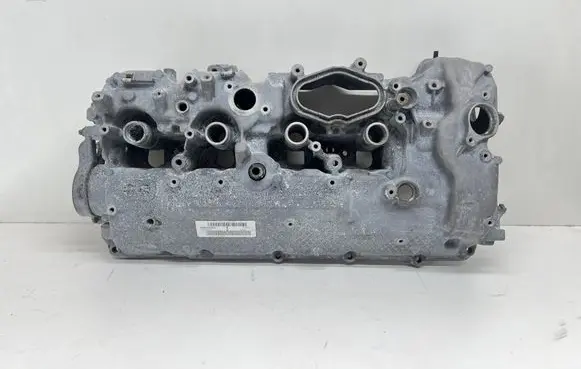 BMW 8 G15 Rocker cam cover 8699190 8699192