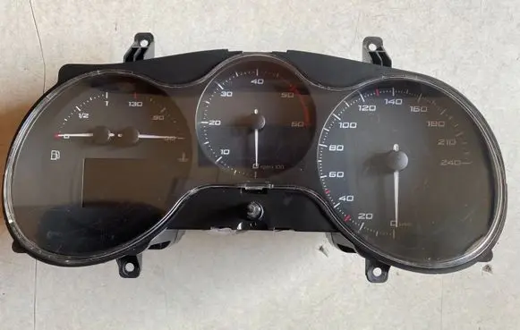 Seat Leon (1P) Speedometer (instrument cluster) 1P0920810J