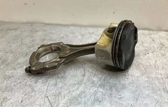 BMW 7 F01 F02 F03 F04 Piston with connecting rod 7646892