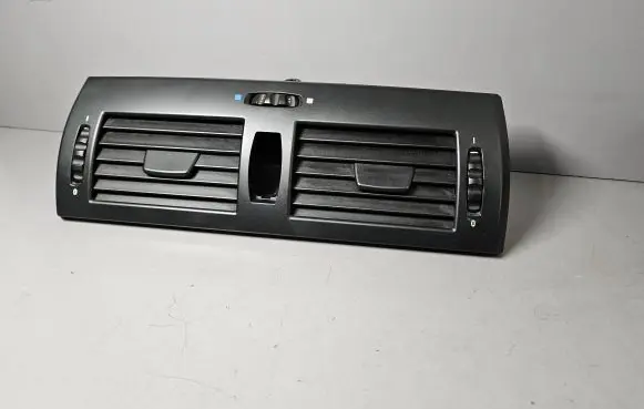 BMW X3 E83 Dash center air vent grill 3400074 64223400074