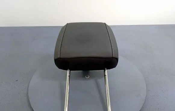 Opel Insignia B Front seat headrest 