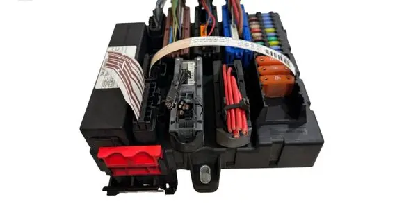 Opel Vectra C Fuse box set 13205781 031175
