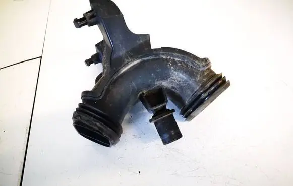 Opel Astra J Air intake hose/pipe 13284048ee