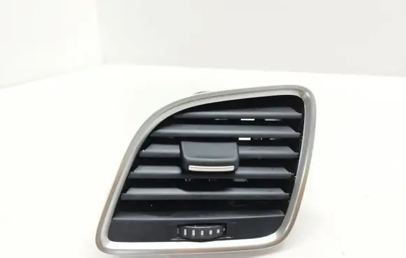 Audi Q3 8U Dashboard side air vent grill/cover trim 8U1820901C