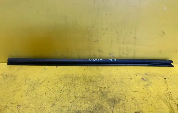 Seat Ibiza IV (6J,6P) Front door trim (molding) 