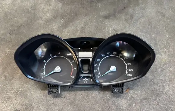 Ford Ecosport Speedometer (instrument cluster) DN1T10849LE
