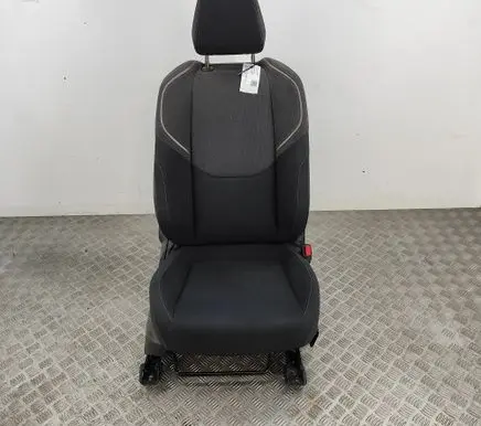 Toyota Prius (XV60) Front passenger seat 7201047520