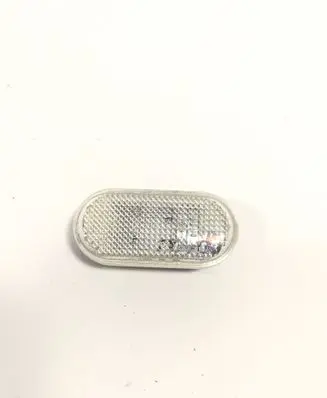 Nissan Qashqai Front fender indicator light 26160AX00A A048088 E1011380