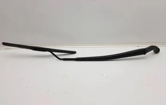 Toyota RAV 4 (XA50) Windshield/front glass wiper blade 7212766