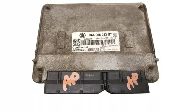 Skoda Octavia Mk3 (5E) Engine control unit/module 06A906033NT