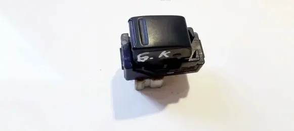 Nissan Primera Electric window control switch